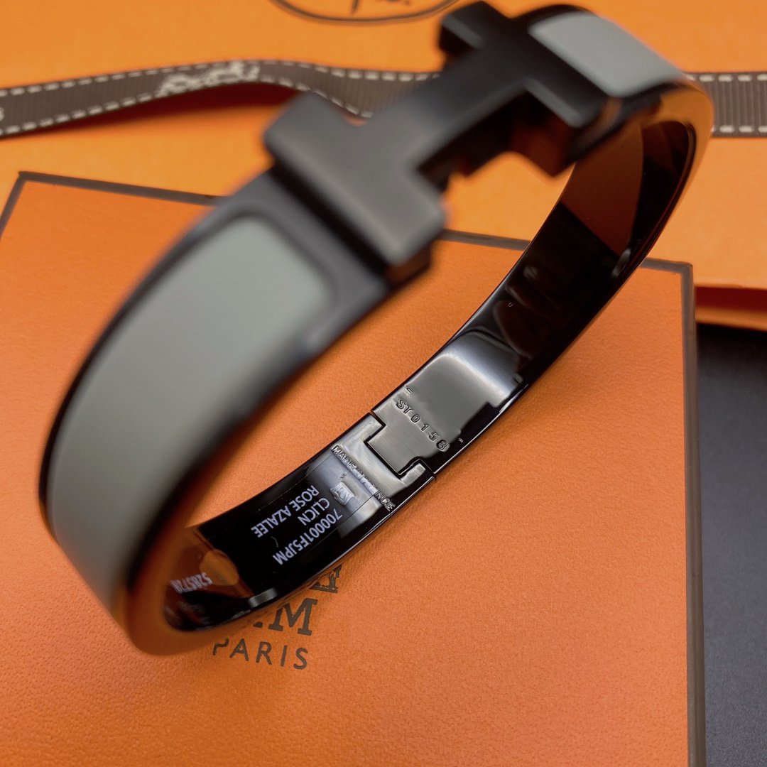 Aura CLIC HM SO SCHWARZ GRAU ARMBAND