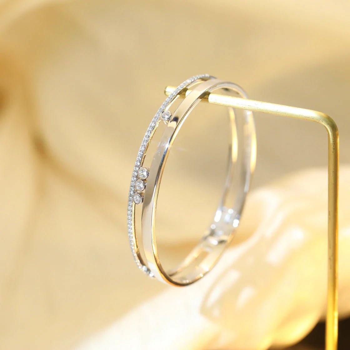 [Aura ]Move Romane Diamond Bangle Bracelet