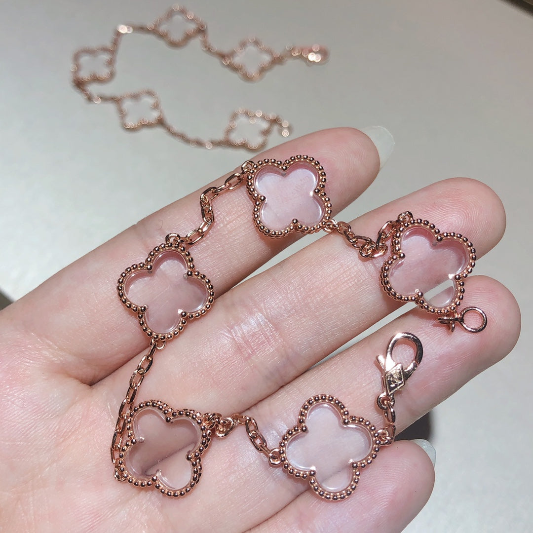 [⭐Aura ]New CLOVER 5 MOTIF ROCK CRYSTAL BRACELET