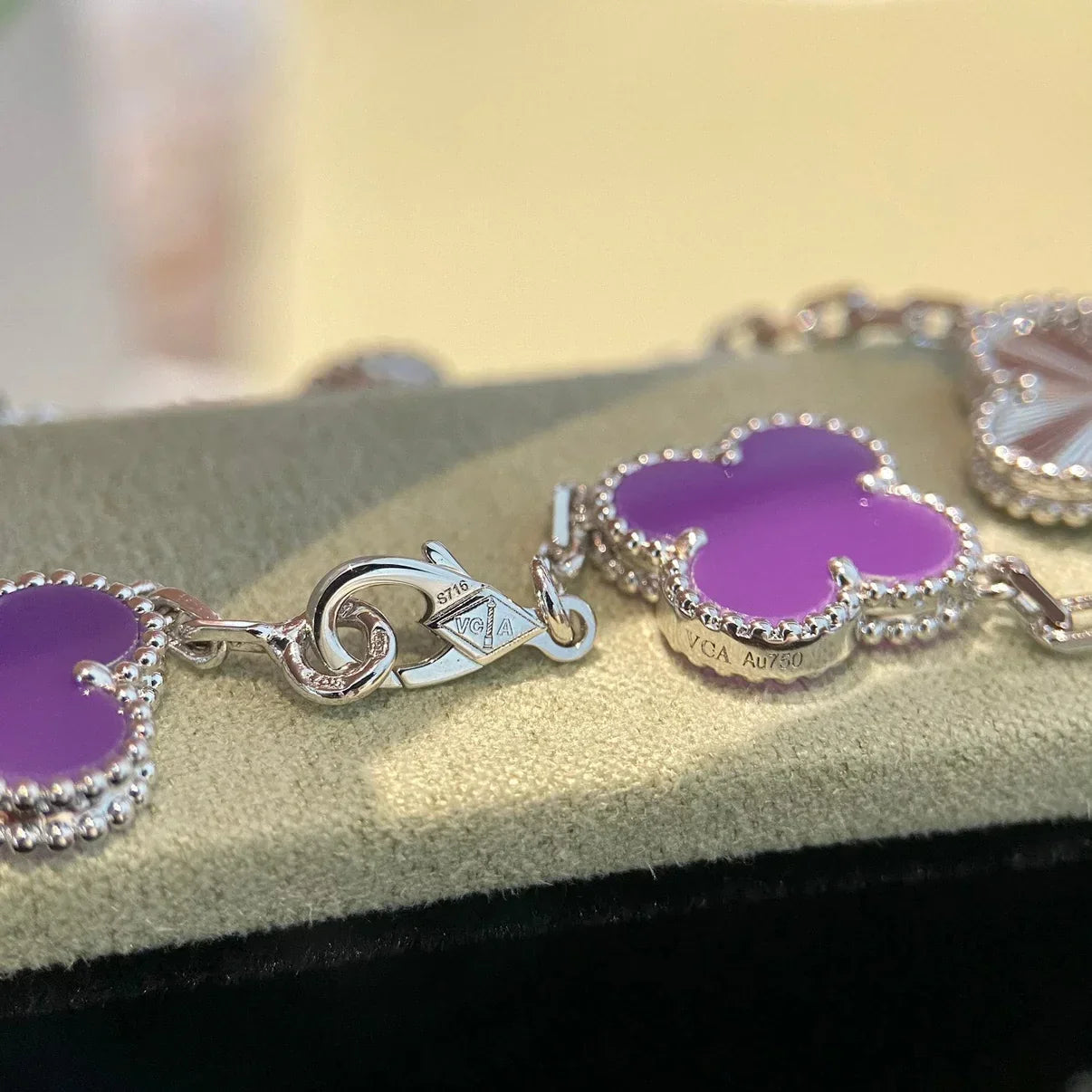 [Aura ]New  CLOVER 5 MOTIF VIOLET BRACELET COLLECTION