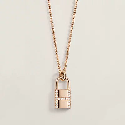 Aura HM ADVANCED NICHE LOCK HEAD NECKLACE DIAMONDS