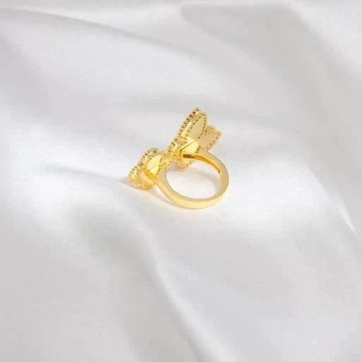 Aura LUCKY BETWEEN THE FINGER RING