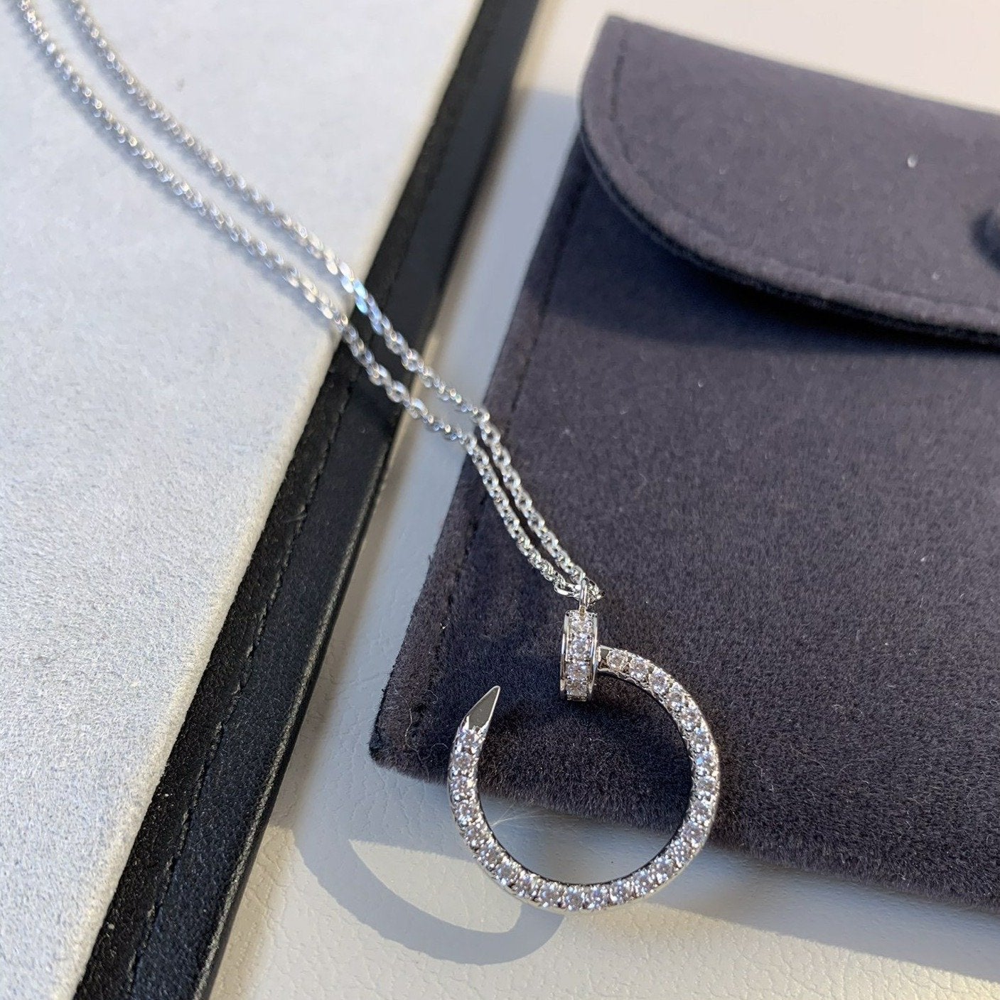 Aura JUSTE NECKLACE SILVER DIAMONDS