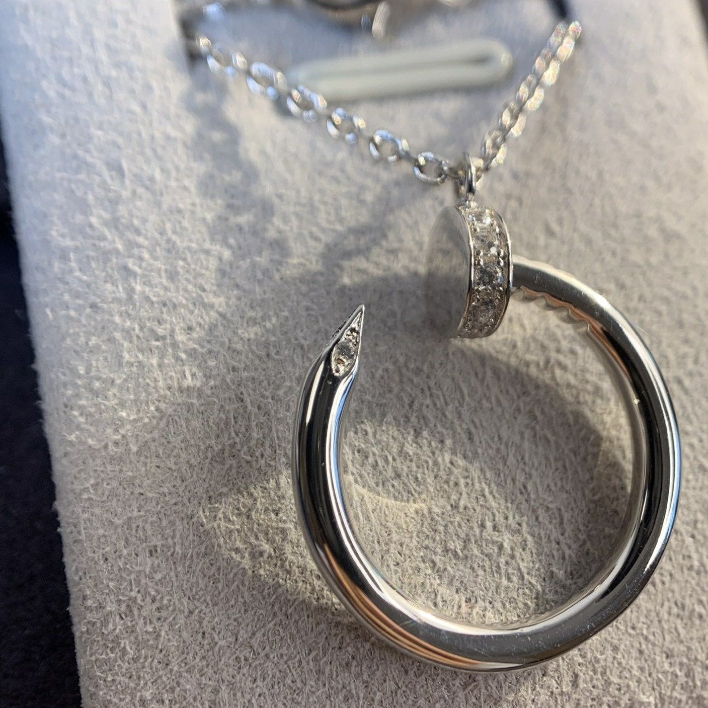 Aura JUSTE HALSKE T SILBER
