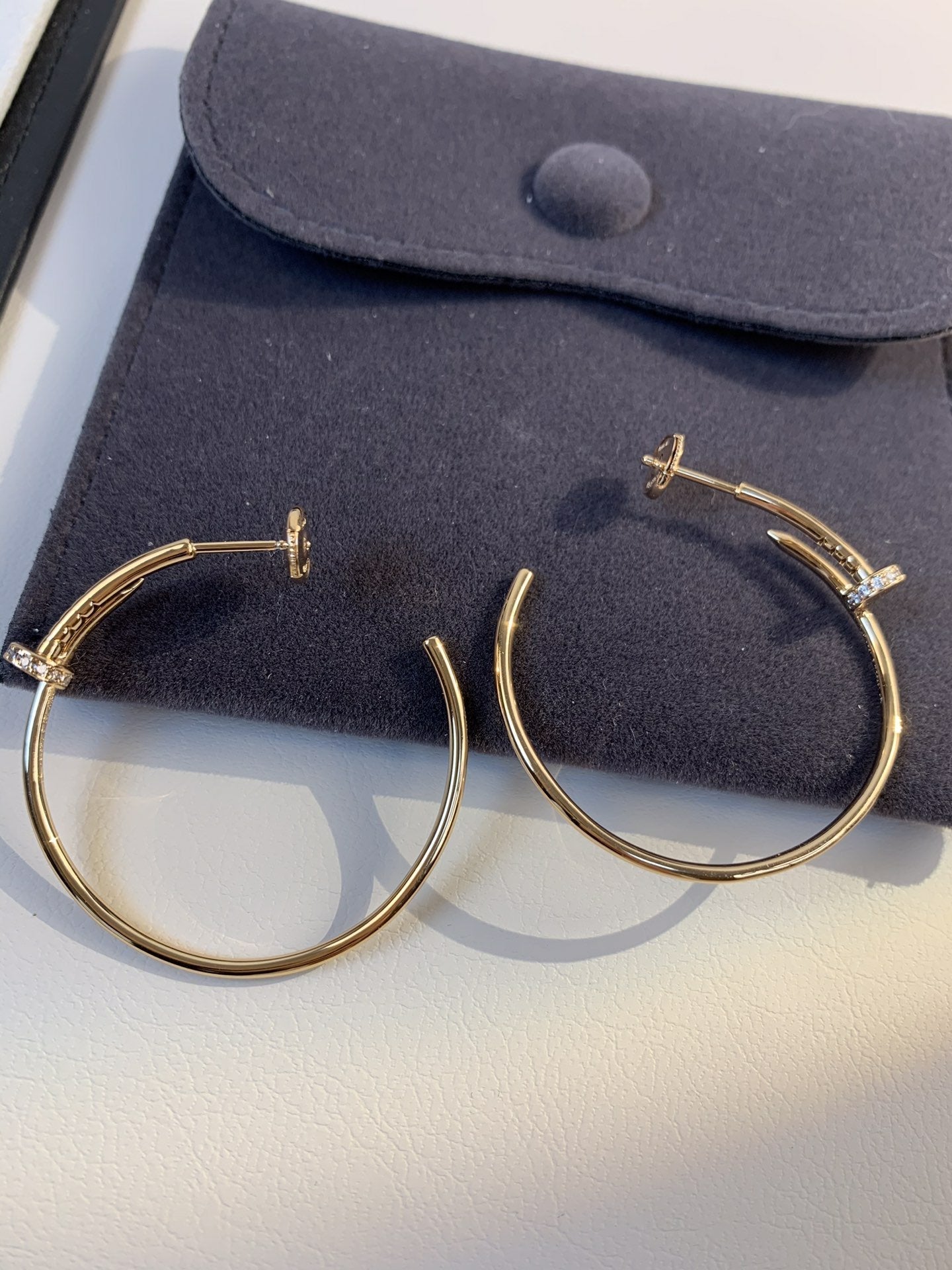 Aura JUSTE EARRINGS GOLD DIAMONDS 1.8MM