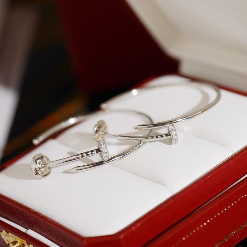 Aura JUSTE EARRINGS DIAMONDS 1.8MM