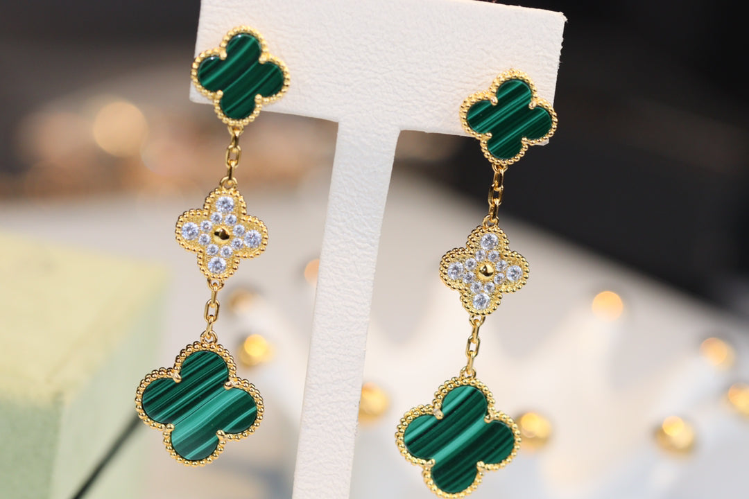 Aura CLOVER EARRINGS GOLD MALACHITE DIAMOND 3 MOTIF