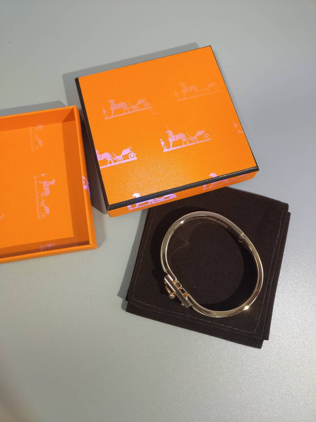 Aura H ORANGE BRACELET