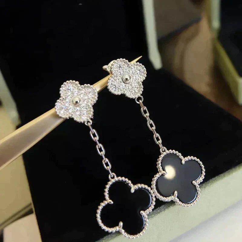 Aura CLOVER 2 MOTIVE DIAMANT ONYX OHRRINGE SILBER