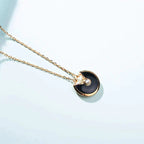 Aura AMULETTE GOLD CARNELIAN ONYX NECKLACE