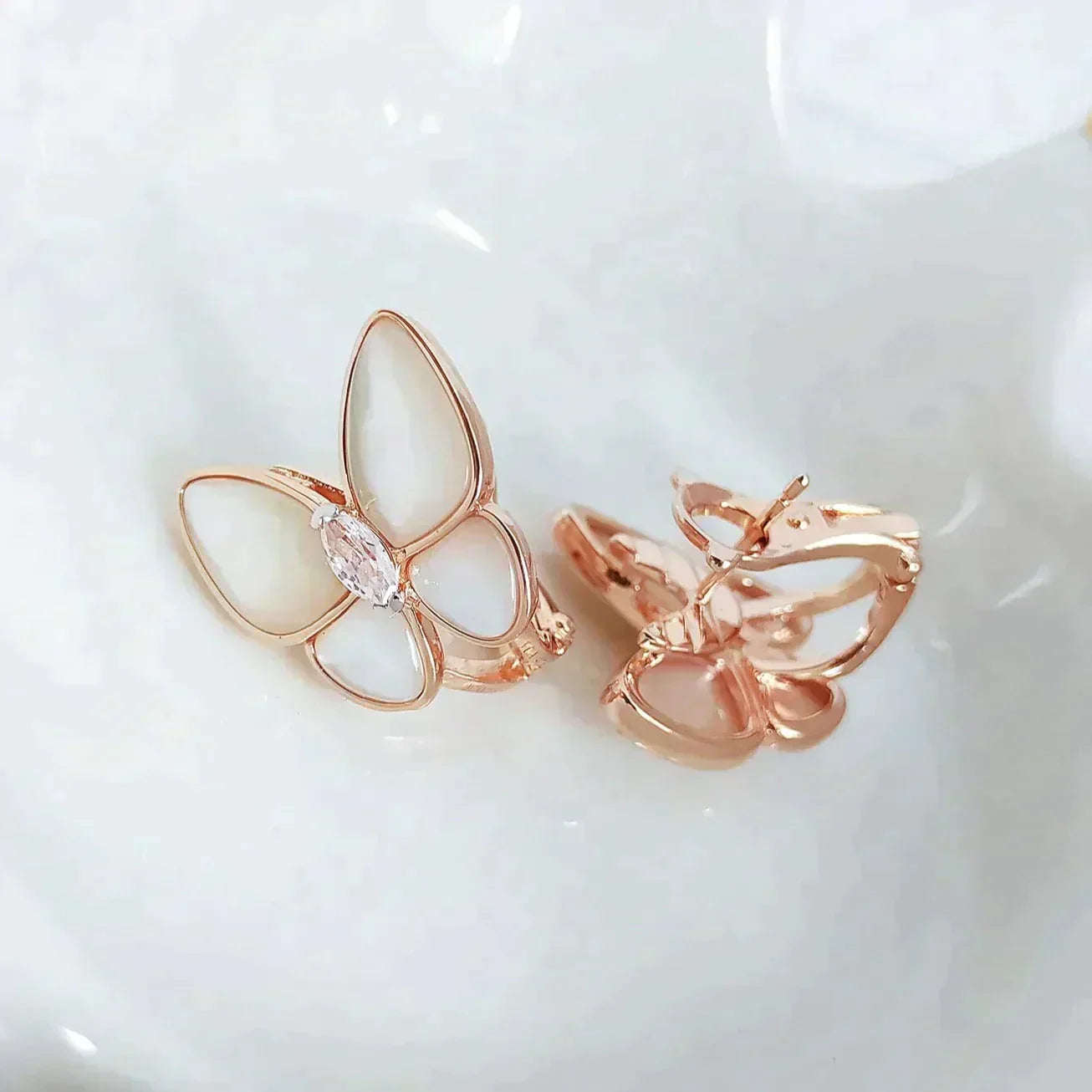 Aura BUTTERFLY MOP DIAMOND EARRINGS