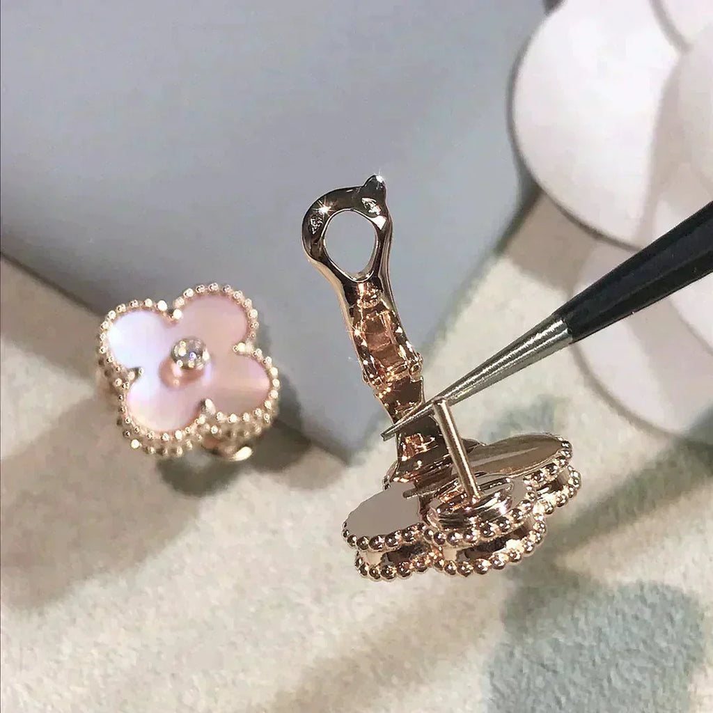 Aura CLOVER MEDIUM 1 MOTIVE ROSA MOP DIAMANT OHRRINGE