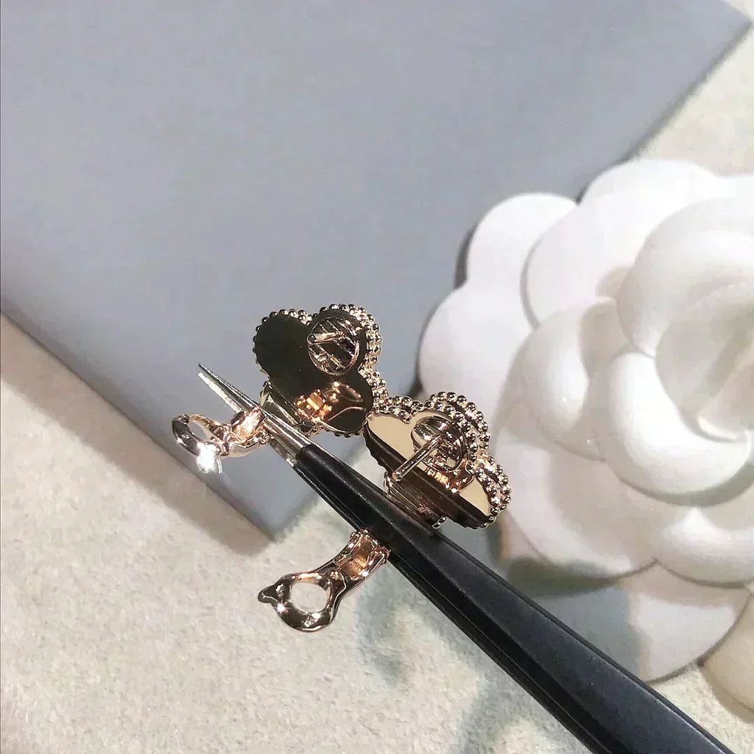 Aura CLOVER MEDIUM 1 MOTIVE ROSA MOP DIAMANT OHRRINGE