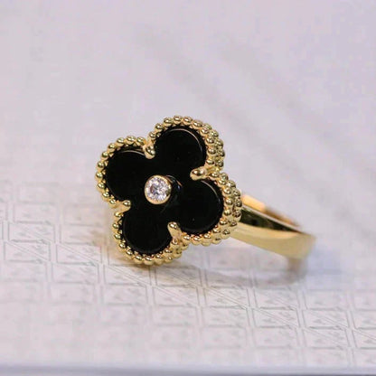[⭐Aura ]CLOVER ONYX RING GOLD DIAMOND