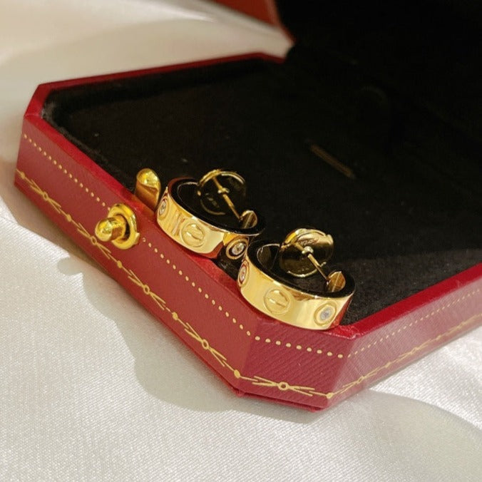 Aura LOVE EARRINGS 5.7MM 2 DIAMONDS