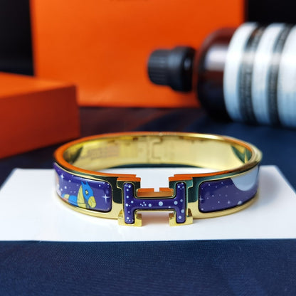 [⭐Aura ]H STAR AND MOON BRACELET 12MM
