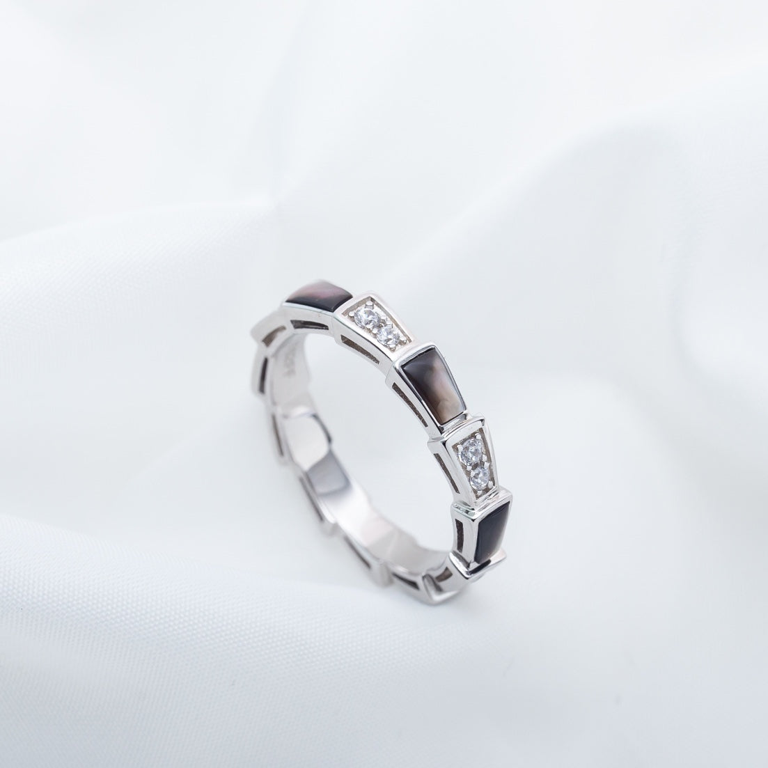 [⭐Veya]セルペンティ リング シルバー ダイヤモンド ブラックマザーオブパール 3MM
