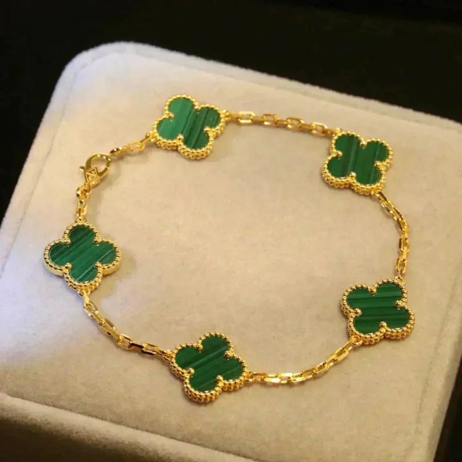 [Aura ]New  CLOVER 5 MOTIF MALACHITE BRACELET COLLECTION
