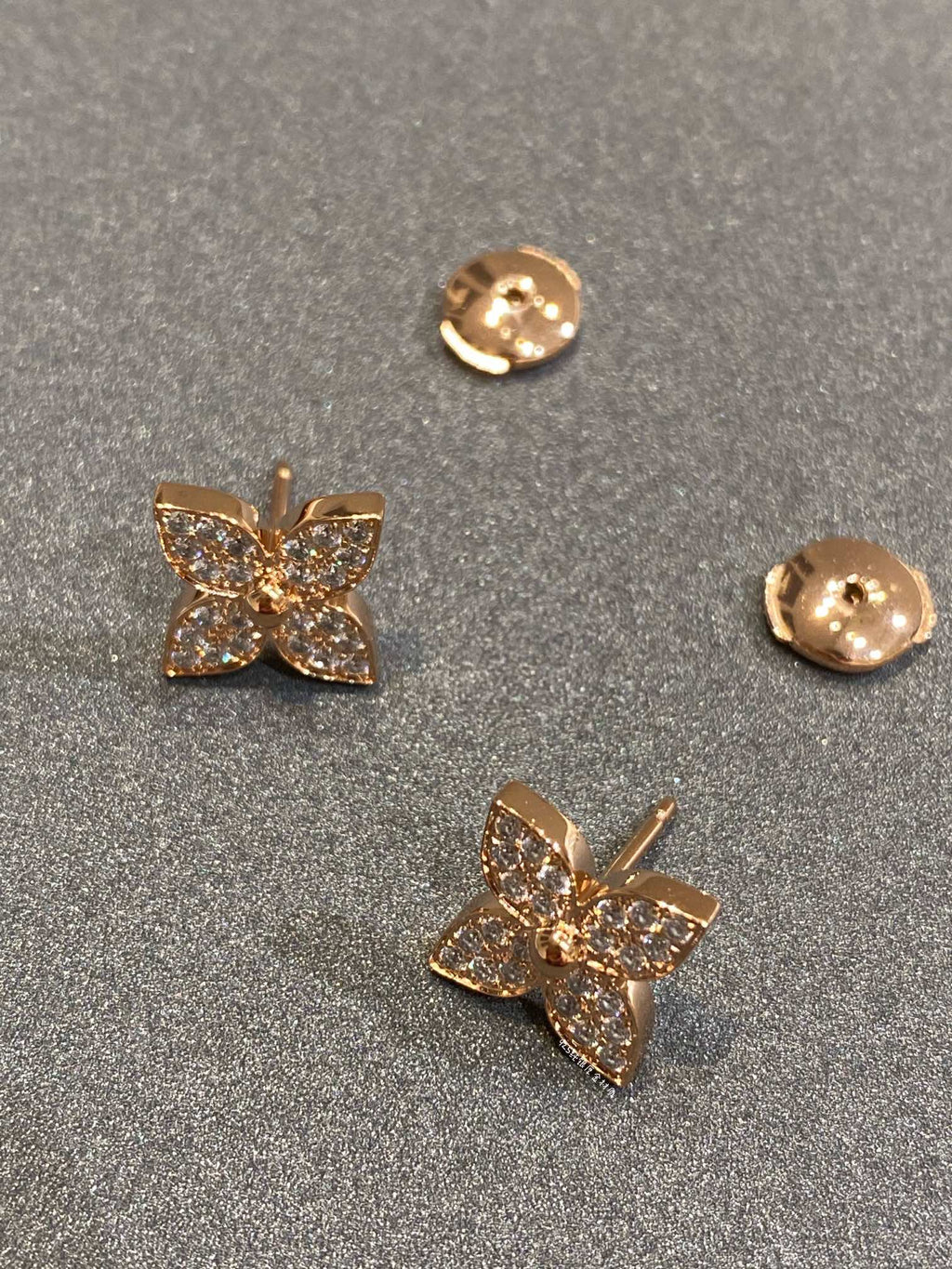 Aura STAR DIAMOND EARRINGS