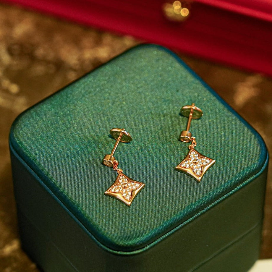 Aura STAR DIAMONDS EARRINGS GOLD