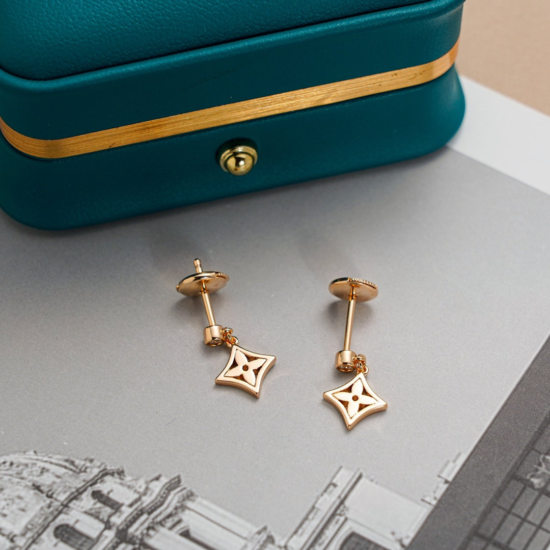 Aura STAR EARRINGS GOLD