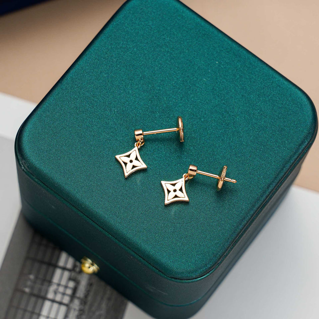 Aura STAR EARRINGS GOLD