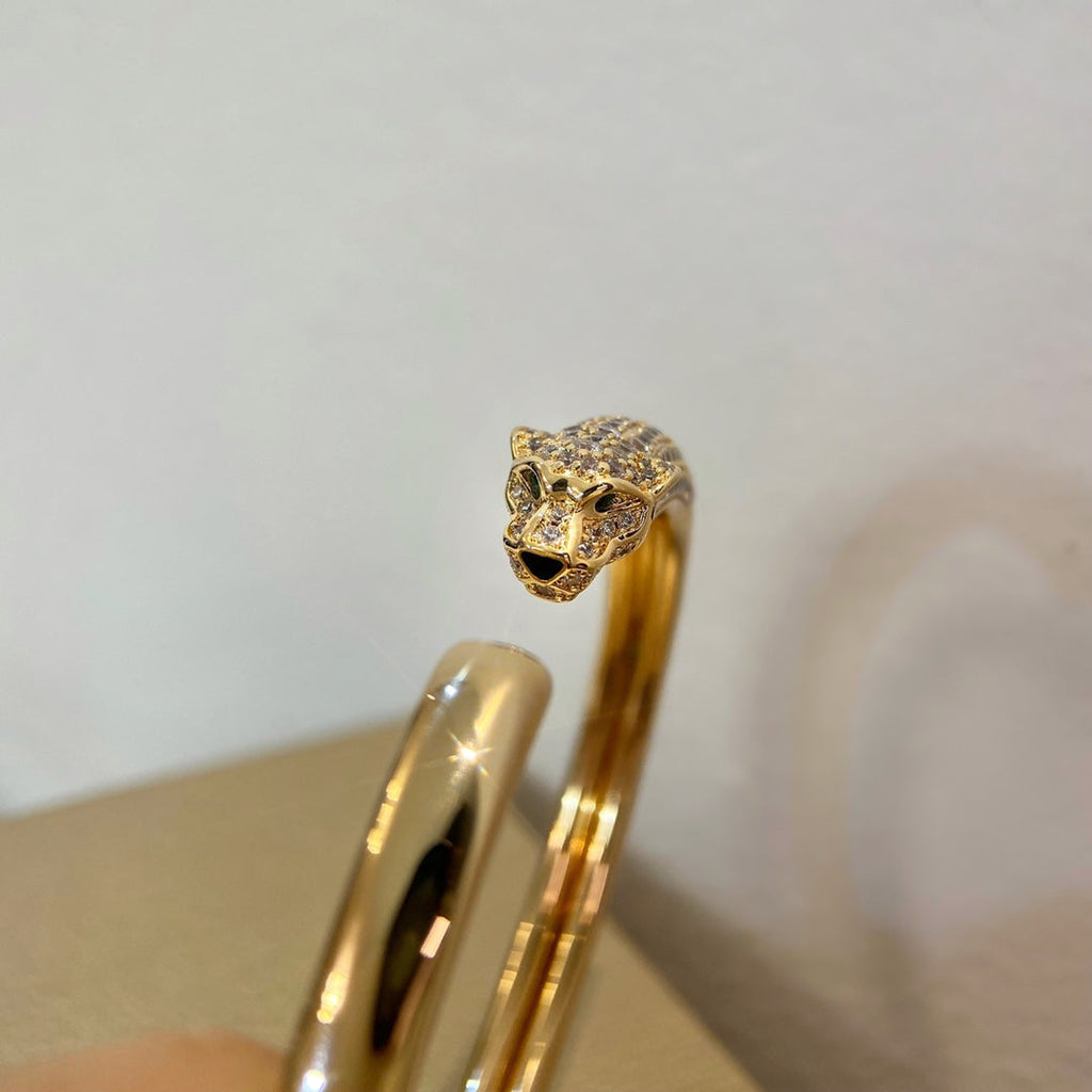 Aura PANTHERE GOLD DIAMOND OPEN BRACELET