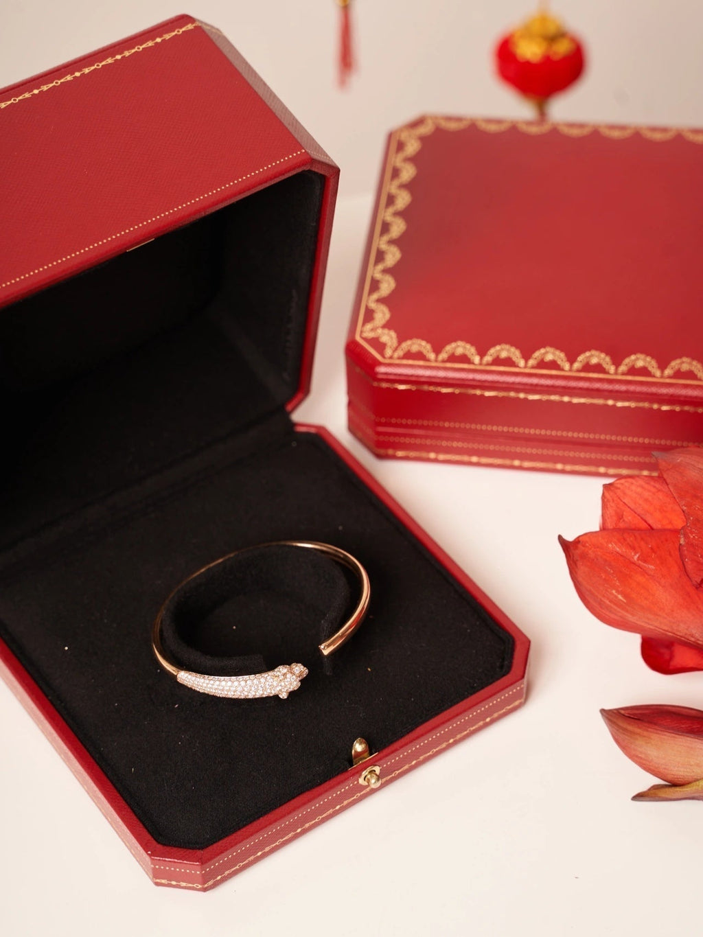 Aura PANTHERE ROSE GOLD DIAMOND OPEN BRACELET