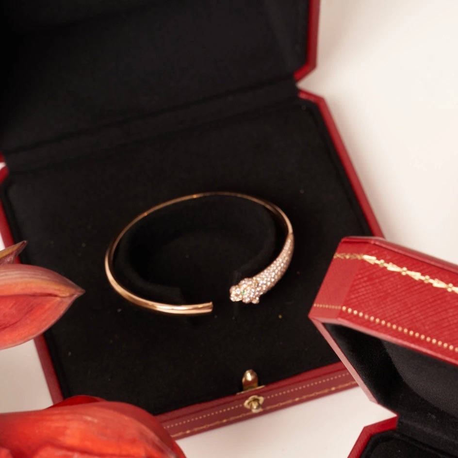 Aura PANTHERE ROSE GOLD DIAMOND OPEN BRACELET