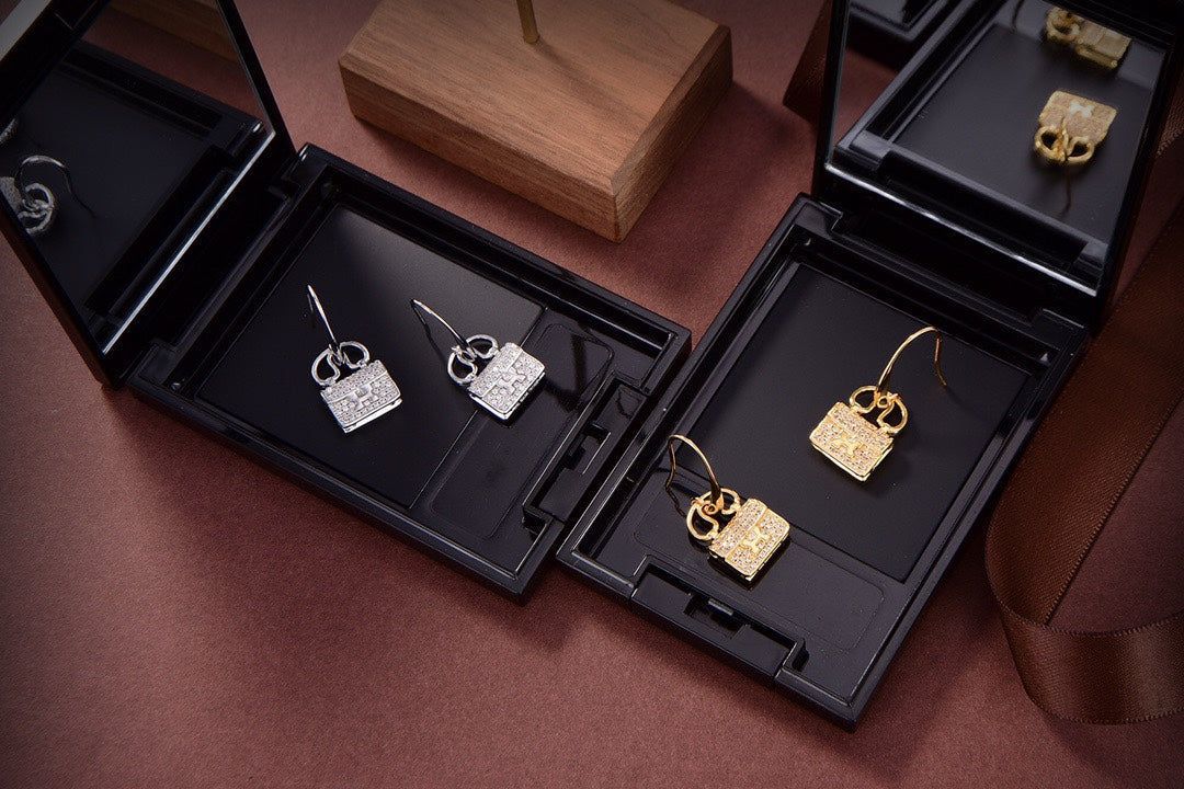 Aura KELLY DIAMOND EARRINGS