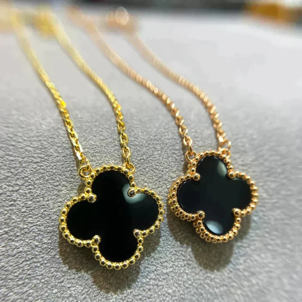 Aura CLOVER 15MM SCHWARZER ONYX EINZELBLUMEN-HALSKEtte