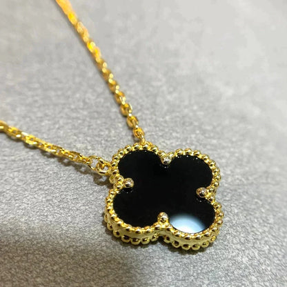 [⭐Aura ]CLOVER 15MM BLACK ONYX SINGLE FLOWER NECKLACE