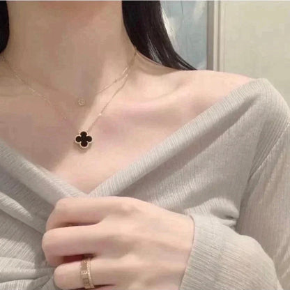 [⭐Aura ]CLOVER 15MM BLACK ONYX SINGLE FLOWER NECKLACE