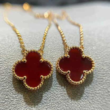 [⭐Aura ]CLOVER 15MM CARNELIAN SINGLE FLOWER NECKLACE