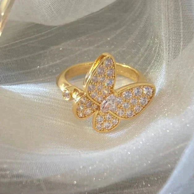 Aura BUTTERFLY DIAMOND RING