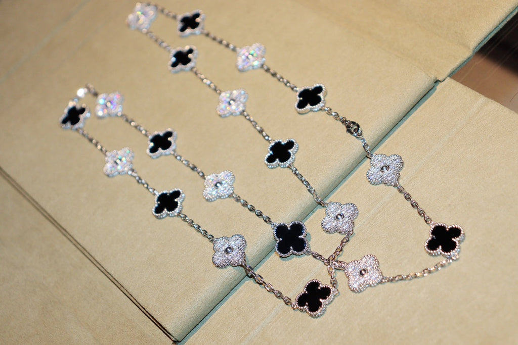 Aura CLOVER 20 MOTIFS ONYX DIAMANT SILBER