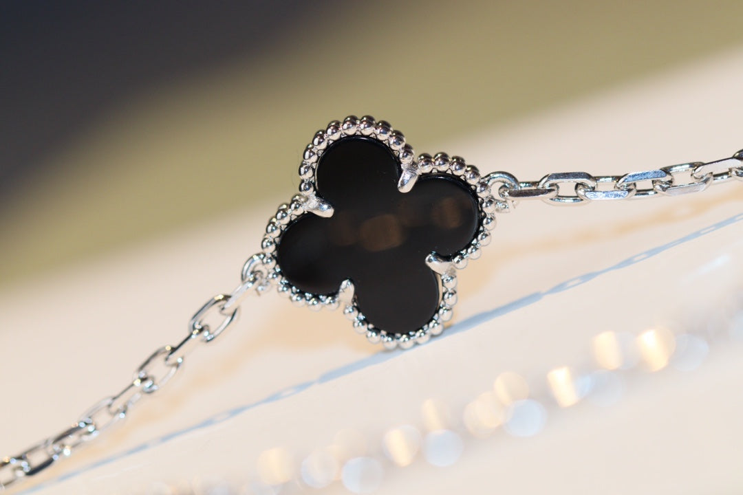 Aura CLOVER 20 MOTIFS ONYX DIAMANT SILBER