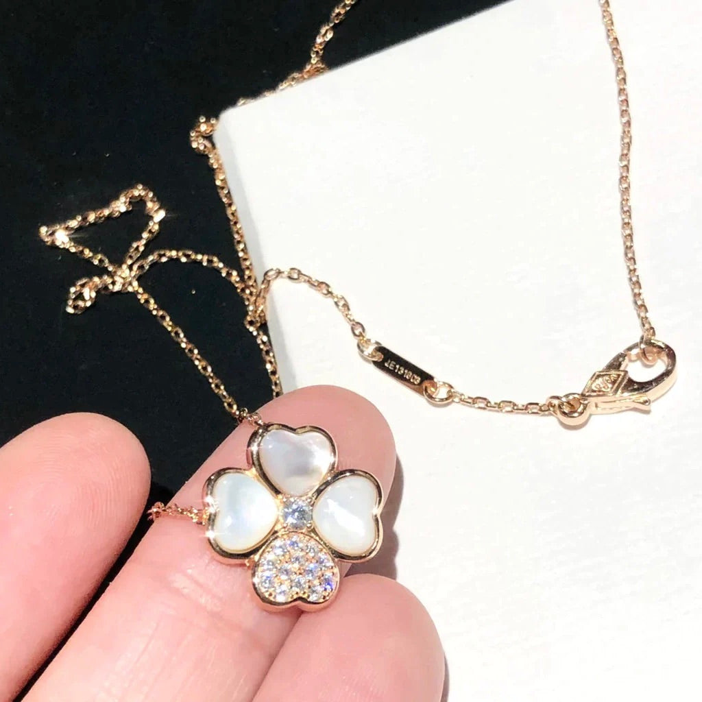 Aura CLOVER MOP DIAMOND ROSÉGOLD-HALSKETTE