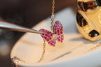 Aura BUTTERFLY RED DIAMOND ROSÉGOLD-HALSKETTE