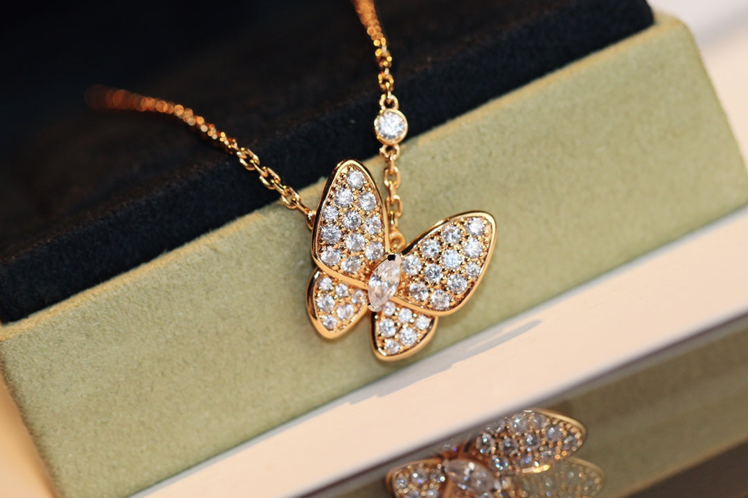 Aura BUTTERFLY DIAMOND NECKLACE