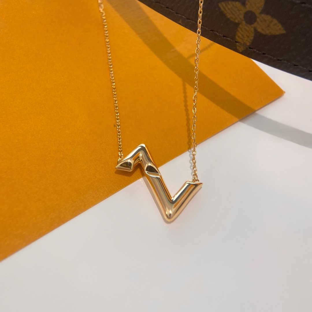 Aura VOLTE UPSIDE DOWN NECKLACE