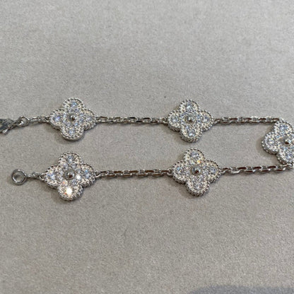 [Aura ] Neue CLOVER 5 MOTIV VOLL-DIAMANT-ARMBANDKOLLEKTION