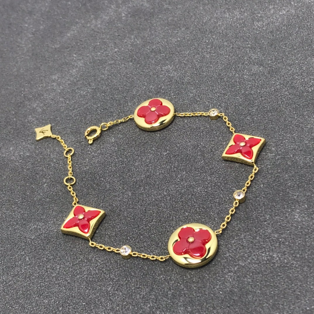 Aura STAR AND SUN CARNELIAN 4 MOTIFS 3 DIAMONDS
