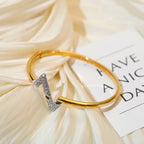 Aura VOLTE UPSITE DOWN GOLD DIAMOND BRACELET
