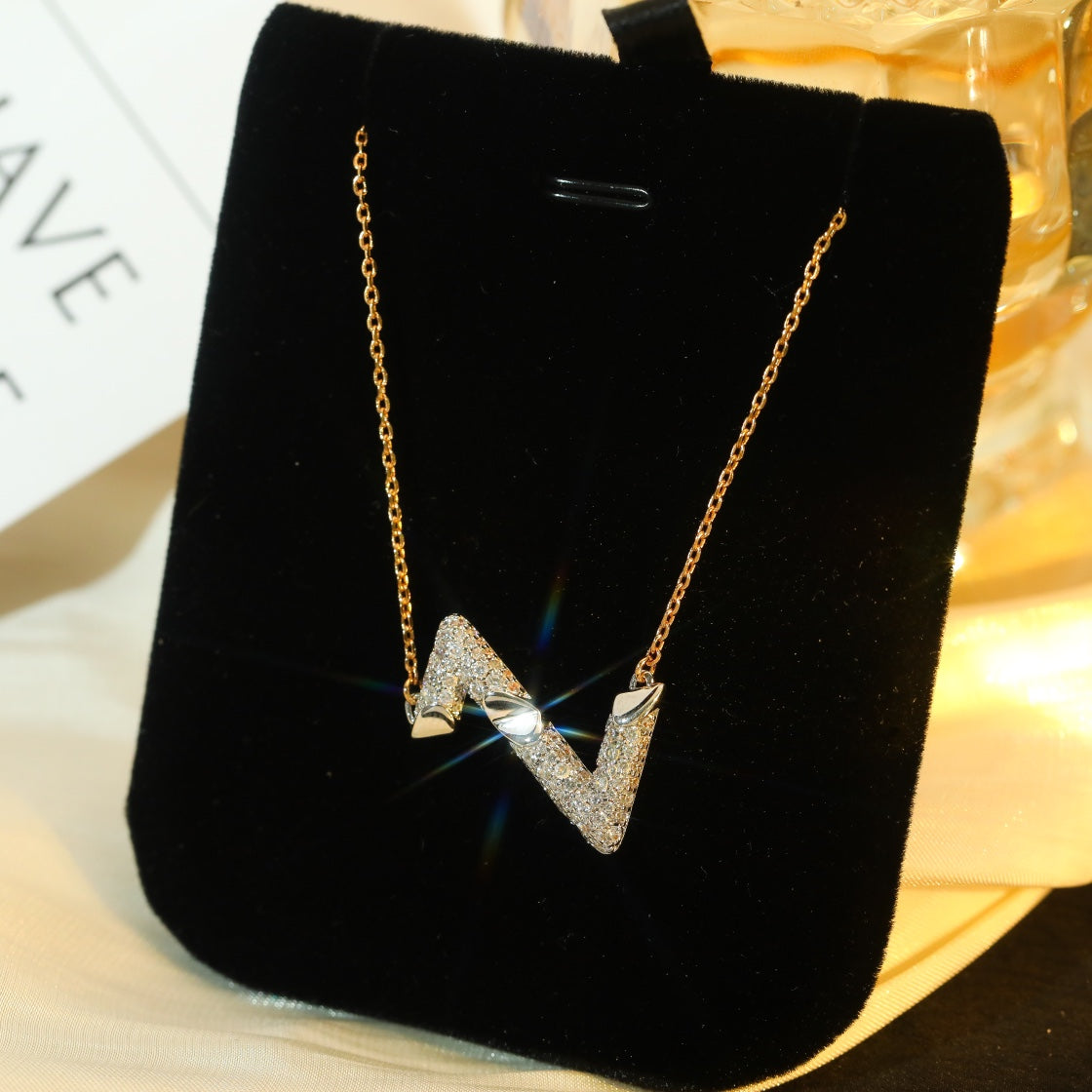 Aura VOLT SILVER DIAMOND PEDANT NECKLACE