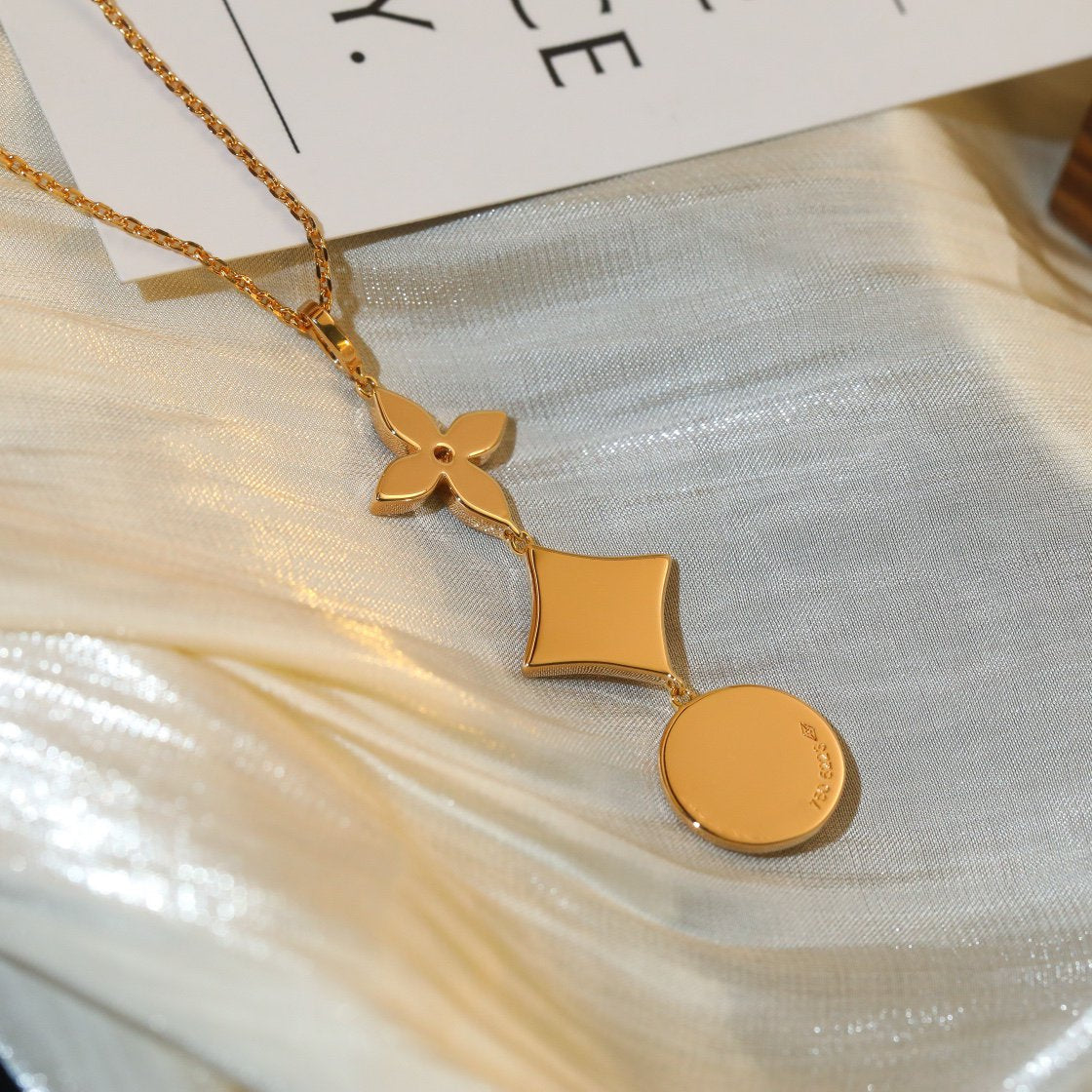 Aura STAR AND SUN DIAMOND PINK GOLD NECKLACE