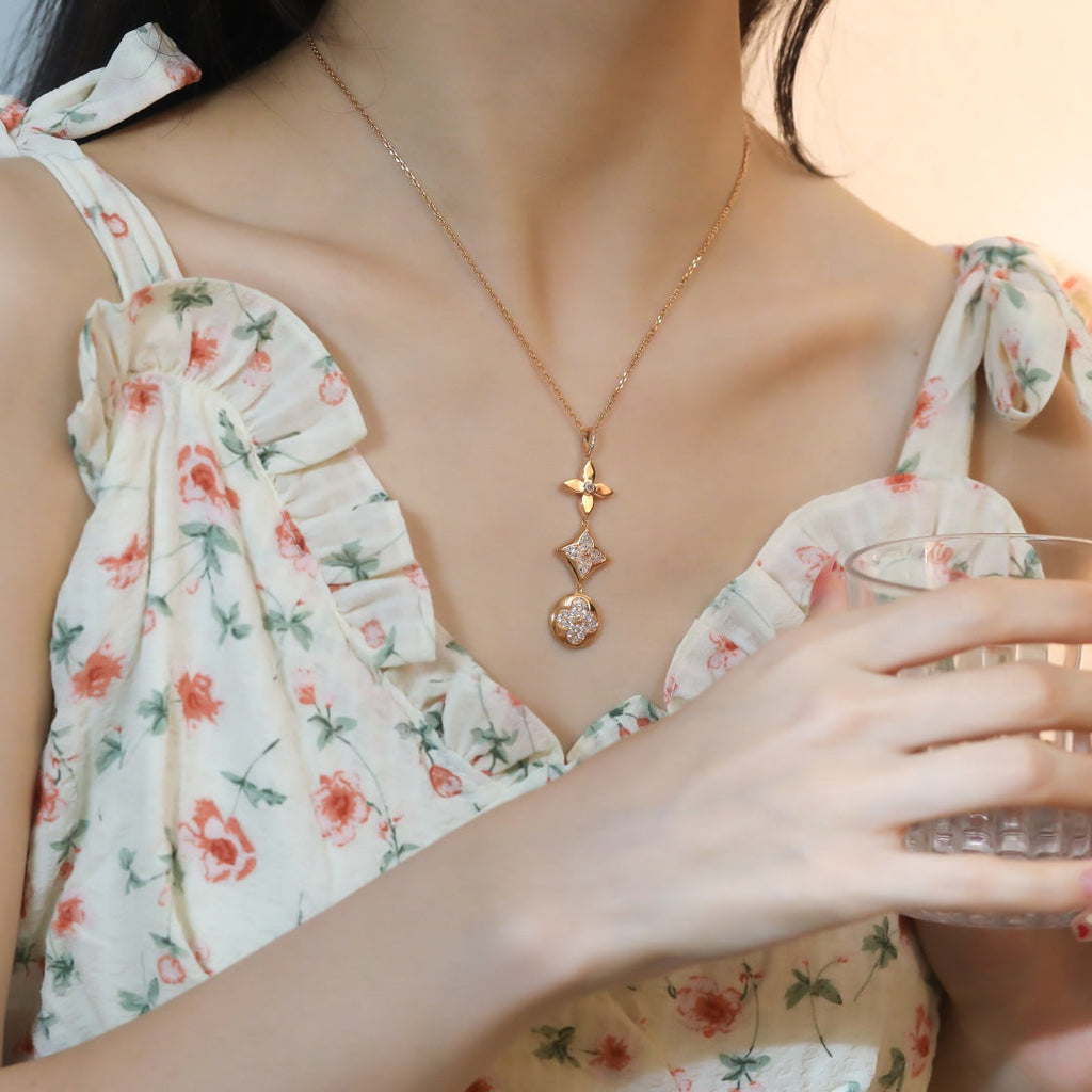 Aura STAR AND SUN DIAMOND PINK GOLD NECKLACE