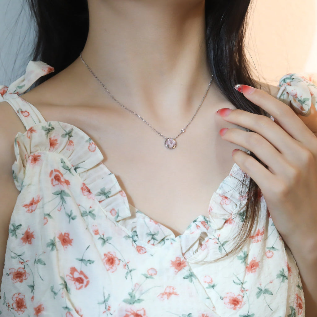 Aura SUN PEDANT PINK GOLD 1 DIAMOND NECKLACE