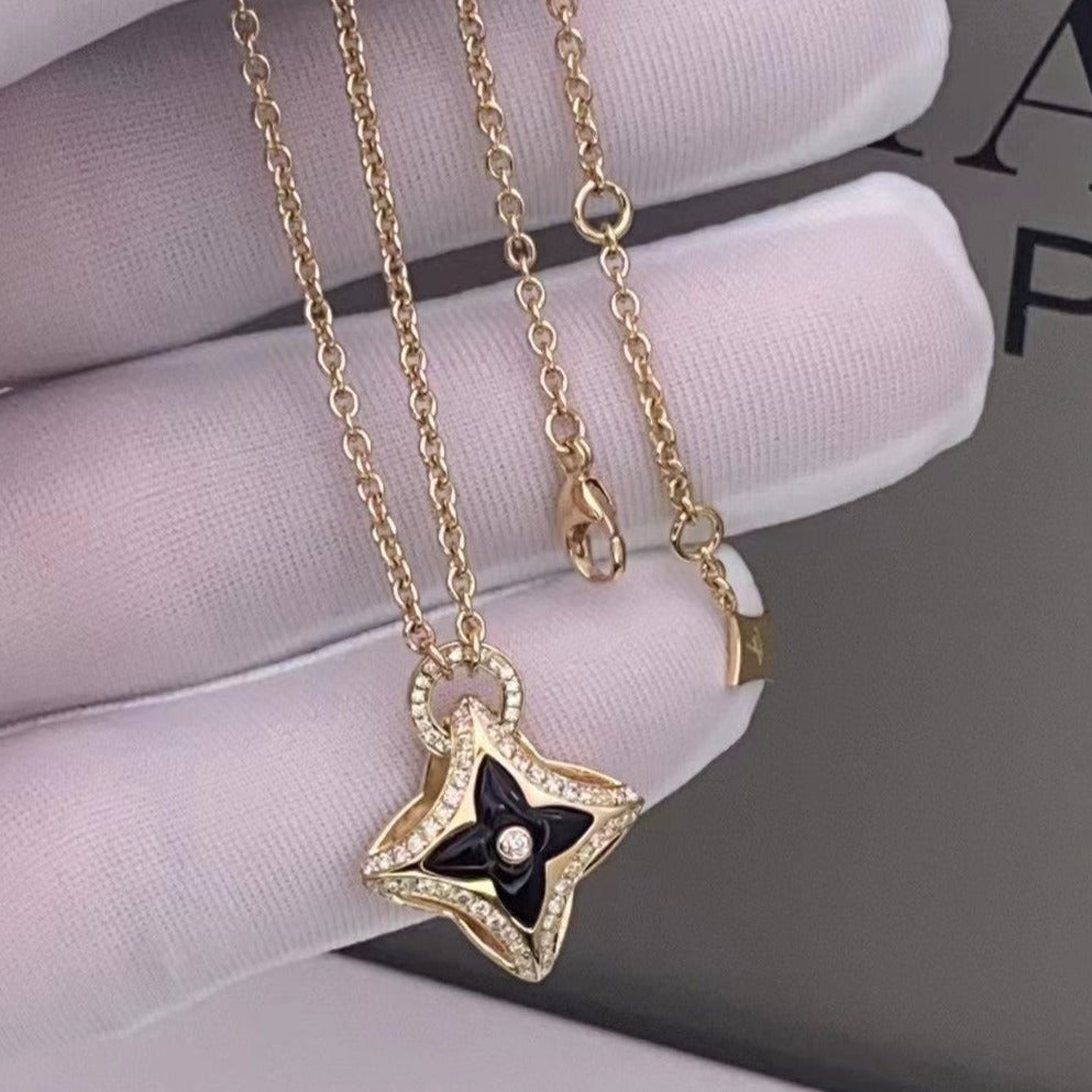 Aura STAR PEDANT PINK GOLD DIAMOND NECKLACE