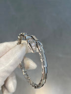 {
  "[⭐Veya]SERPENTI BRACELET DIAMONDS SILVER": "[⭐Veya]セルペンティ ブレスレット ダイヤモンド シルバー"
}